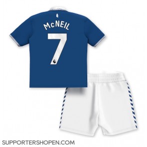 Everton Dwight McNeil #7 Hemmatröja Barn 2023-24 Kortärmad (+ korta byxor)